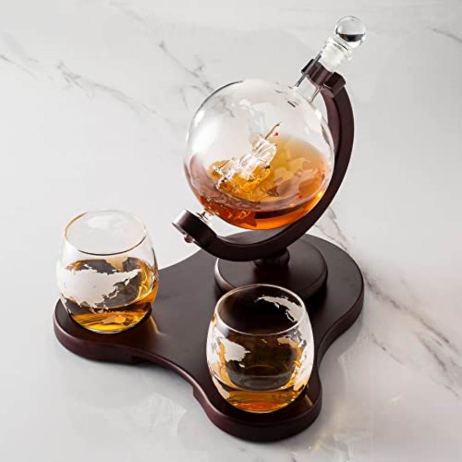 Whiskey Globe Decanter Set wit - огляд і ціна Decanter Globe Set